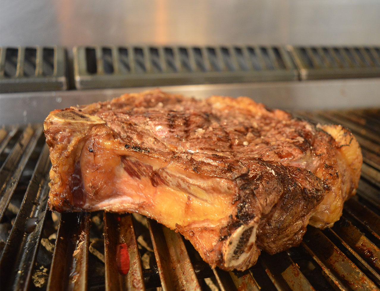 Imagen Comer chuletón en Lugo de alta calidad - chuletón a la parrilla